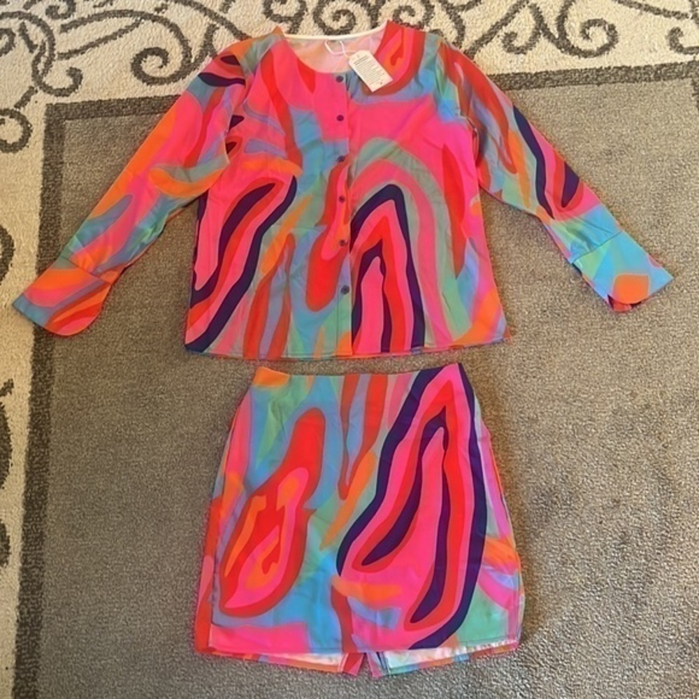 2 piece outfit size S - Picture 3 of 8